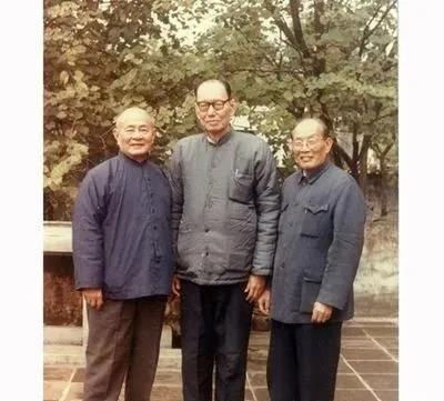 梁威林照片（2）.jpg