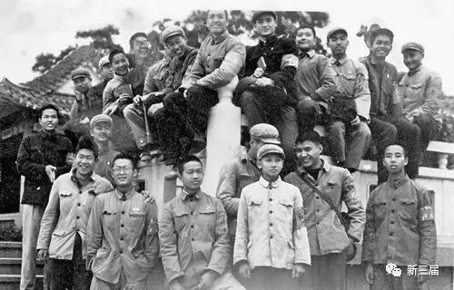 青葱岁月话仓惶04.jpg